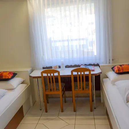 Hotel Helga 3*