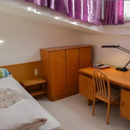 Hotel Helga 3*